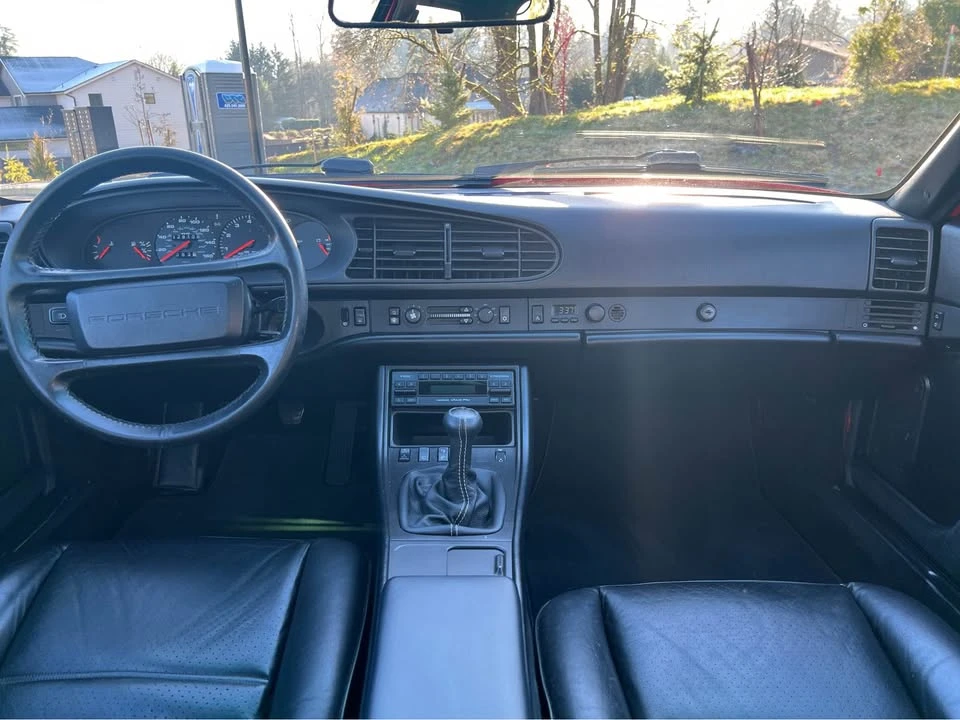 1985 Porsche 944 - Image 10 of 19