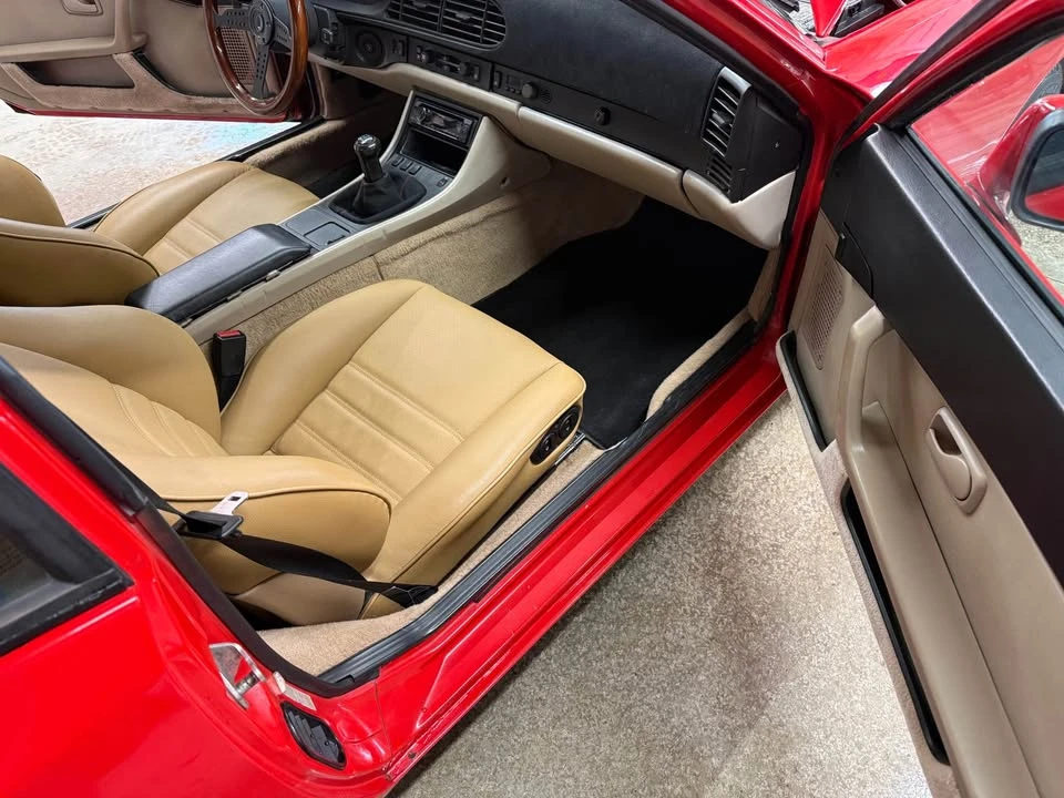 1985 Porsche 944 - Image 5 of 11