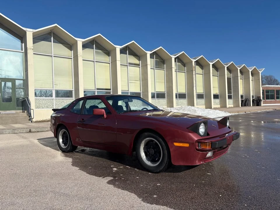 1985 Porsche 944 - Image 2 of 7