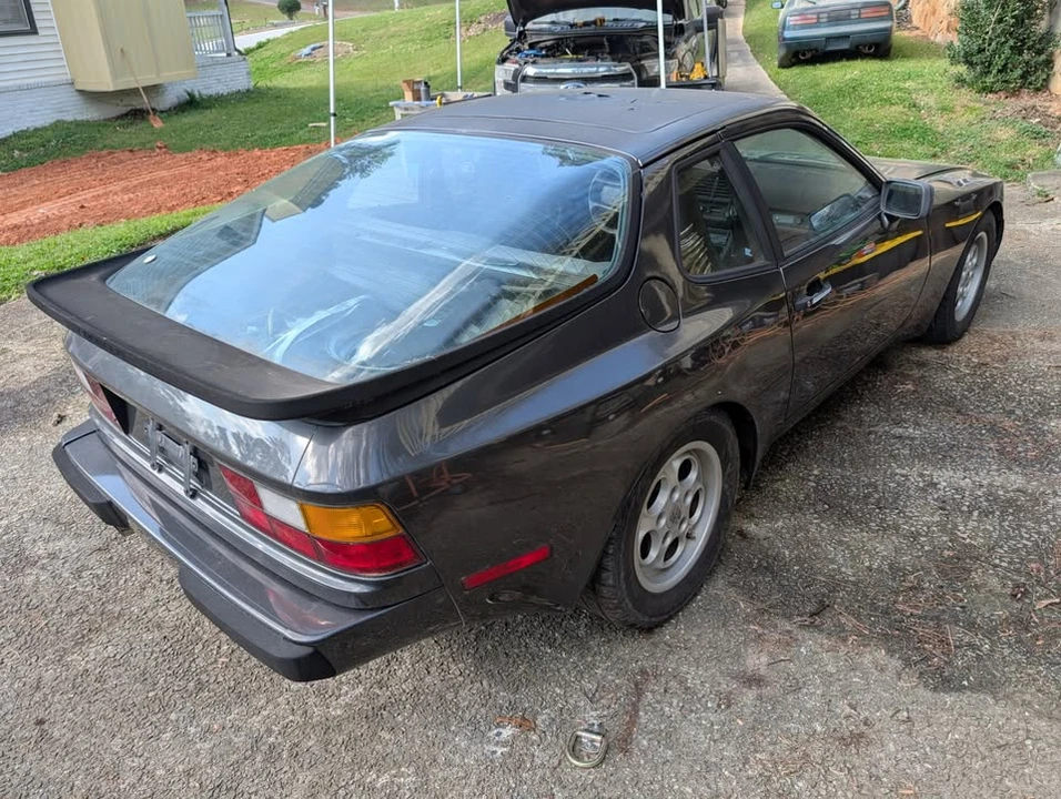 1985 Porsche 944 - Image 9 of 19