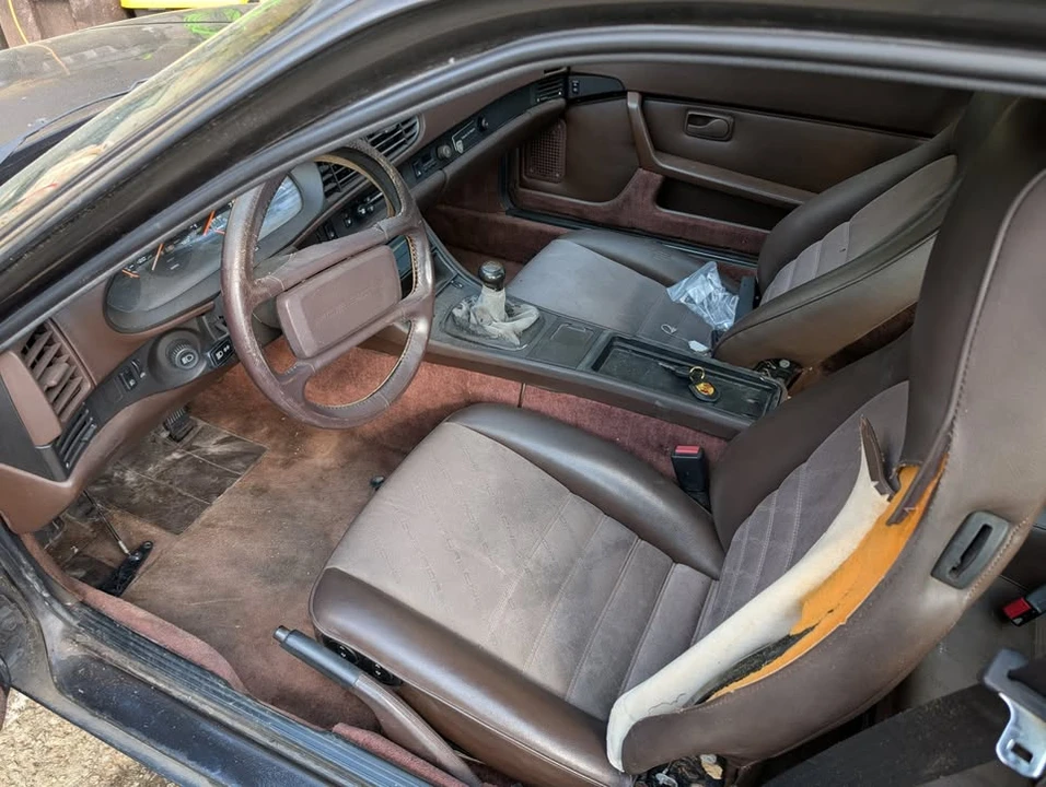 1985 Porsche 944 - Image 4 of 19