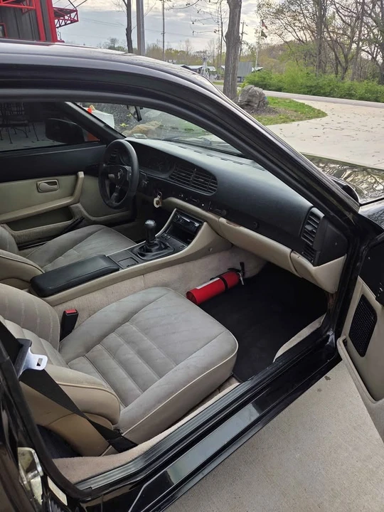 1985 Porsche 944 - Image 6 of 9