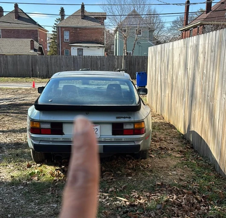 1985 Porsche 944 - Image 5 of 10