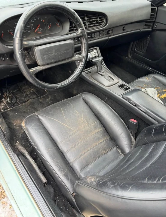 1985 Porsche 944 - Image 3 of 10