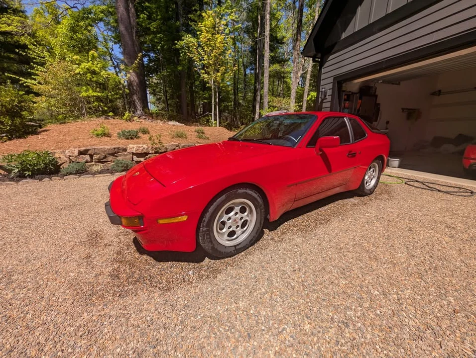 1985 Porsche 944 - Image 2 of 8