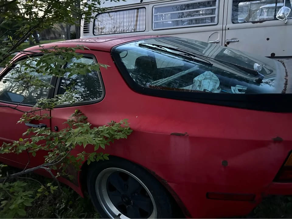 1985 Porsche 944 - Image 2 of 6