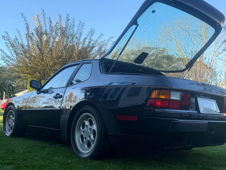 1985 Porsche 944 - Image 7 of 12