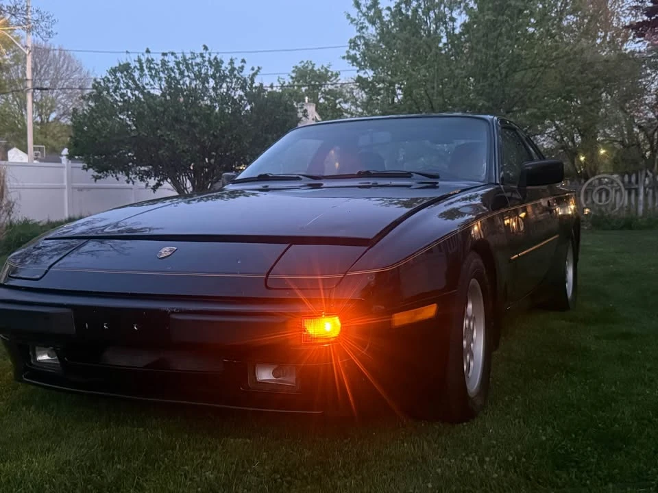 1985 Porsche 944 - Image 2 of 12