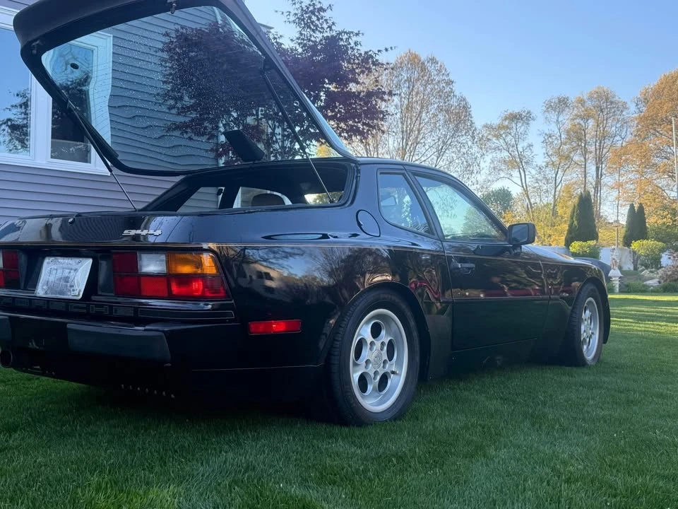 1985 Porsche 944 - Image 8 of 12
