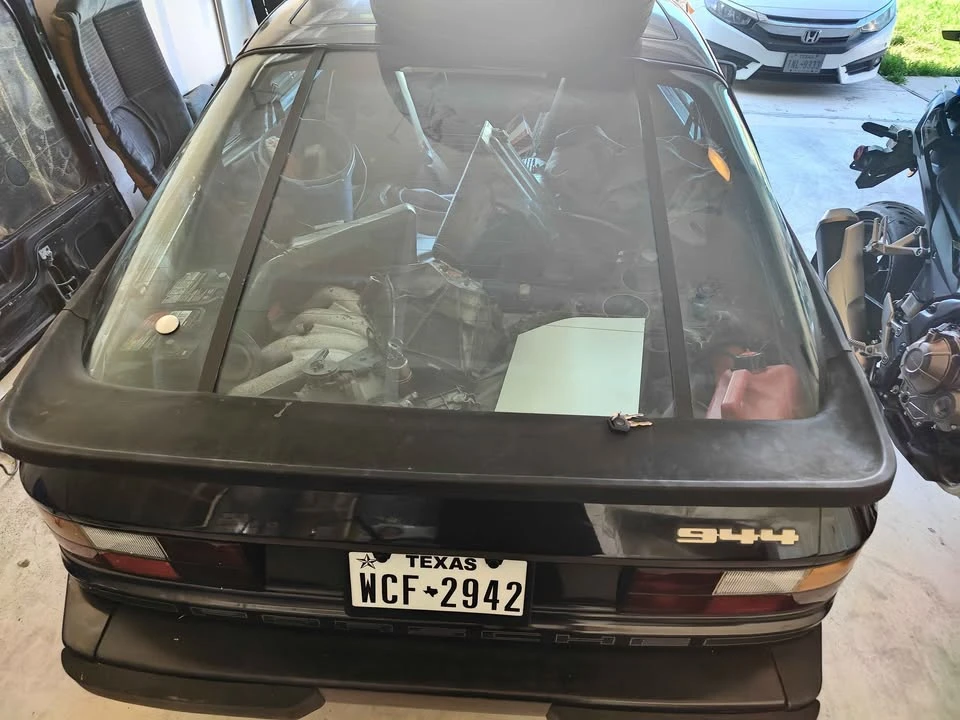 1985 Porsche 944 - Image 4 of 20