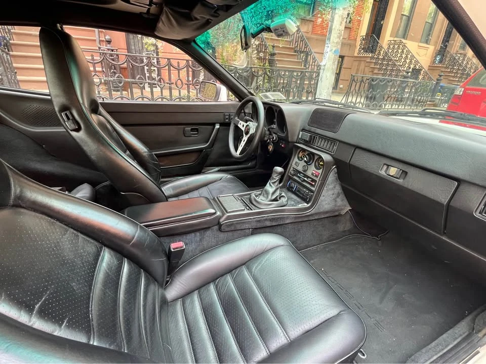 1985 Porsche 944 - Image 6 of 11