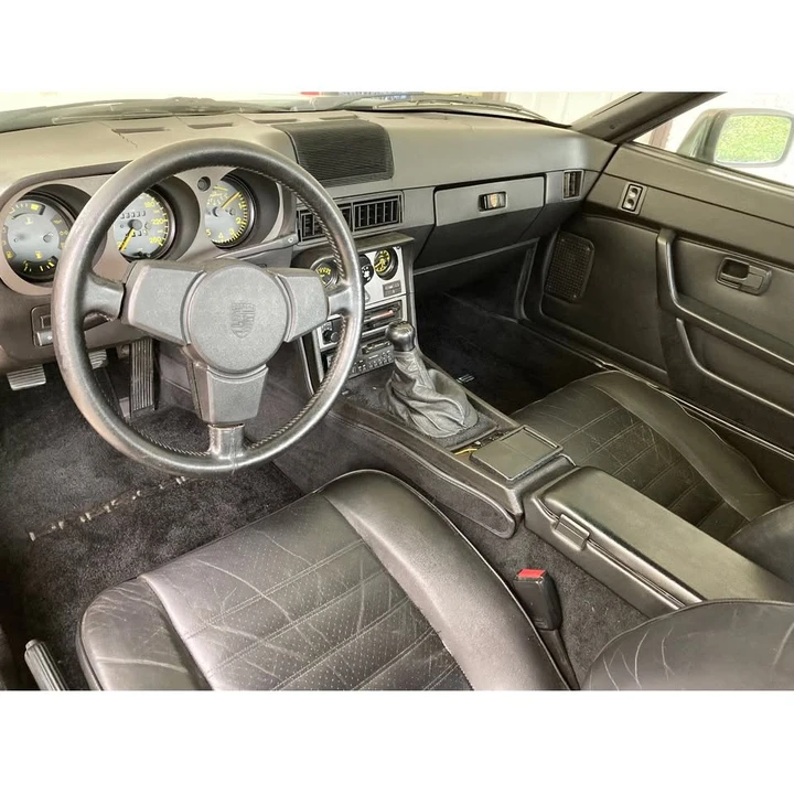1985 Porsche 944 - Image 5 of 11
