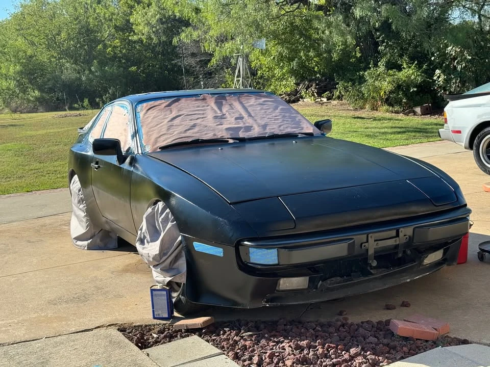 1985 Porsche 944 - Image 4 of 5