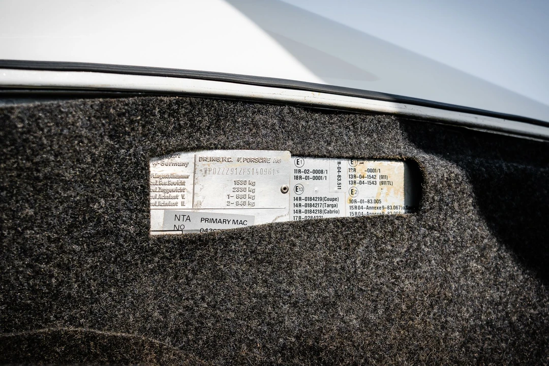 1985 Porsche 911 Carrera 3.2 - Image 17 of 28