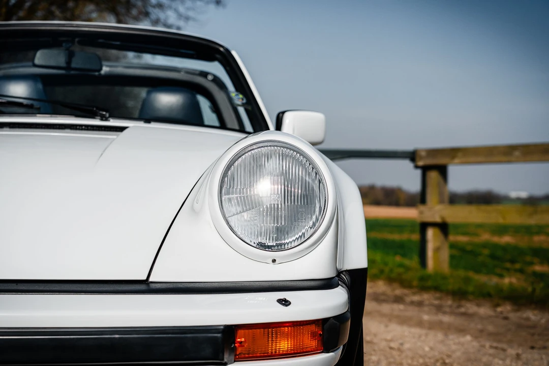 1985 Porsche 911 Carrera 3.2 - Image 2 of 28