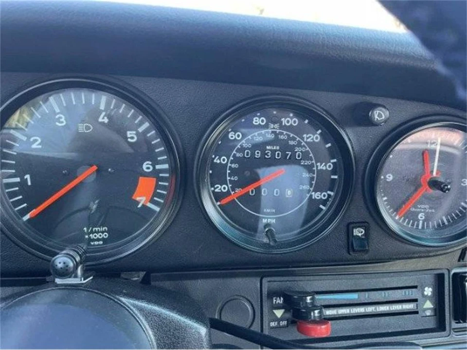 1985 Porsche 911 Carrera 3.2 - Image 9 of 12