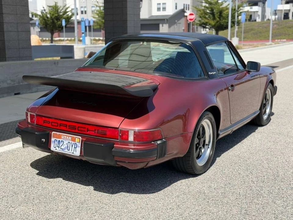 1985 Porsche 911 Carrera 3.2 - Image 3 of 25