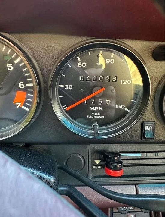 1985 Porsche 911 Carrera 3.2 - Image 9 of 14
