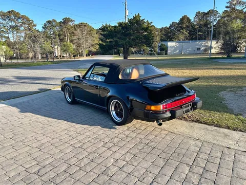 1985 Porsche 911 Carrera 2 Cabriolet