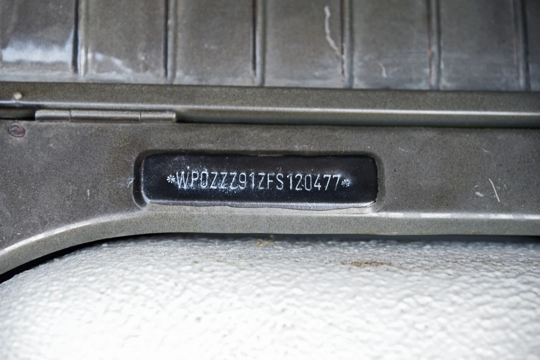 1985 Porsche 911 Carrera 3.2 - Image 12 of 17