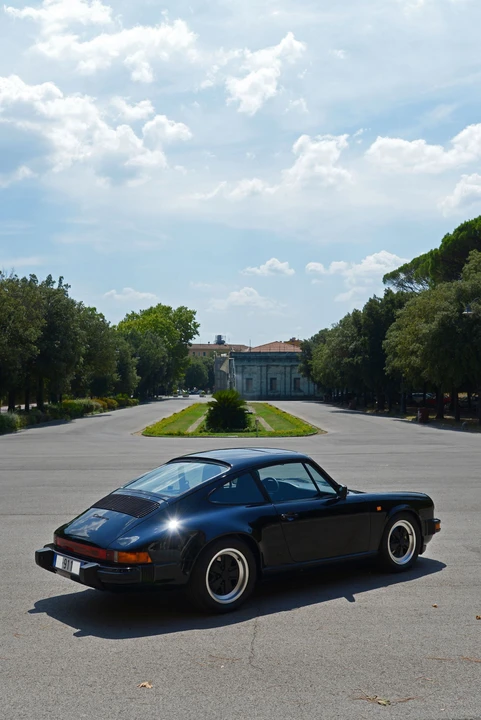 1985 Porsche 911 Carrera 3.2 - Image 6 of 17