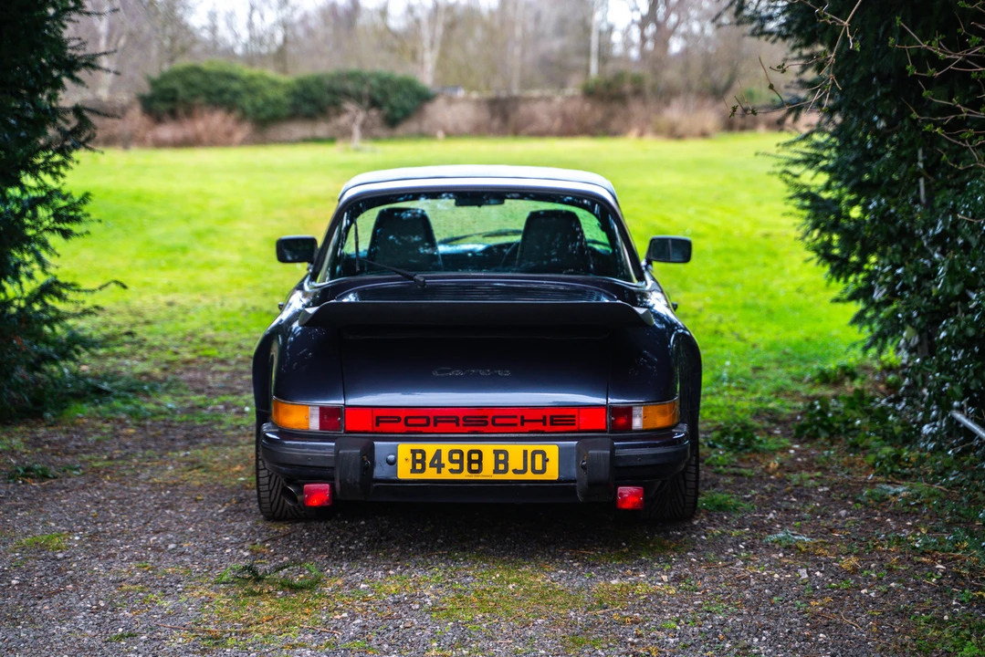 1985 Porsche 911 Carrera 3.2 - Image 13 of 31