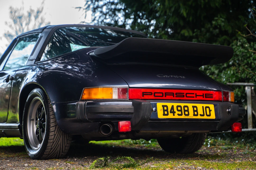 1985 Porsche 911 Carrera 3.2 - Image 24 of 31