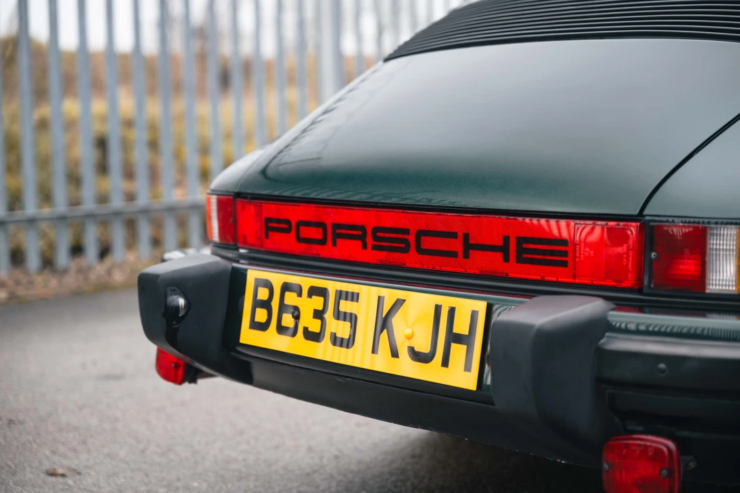 1985 Porsche 911 Carrera 3.2 - Image 28 of 31