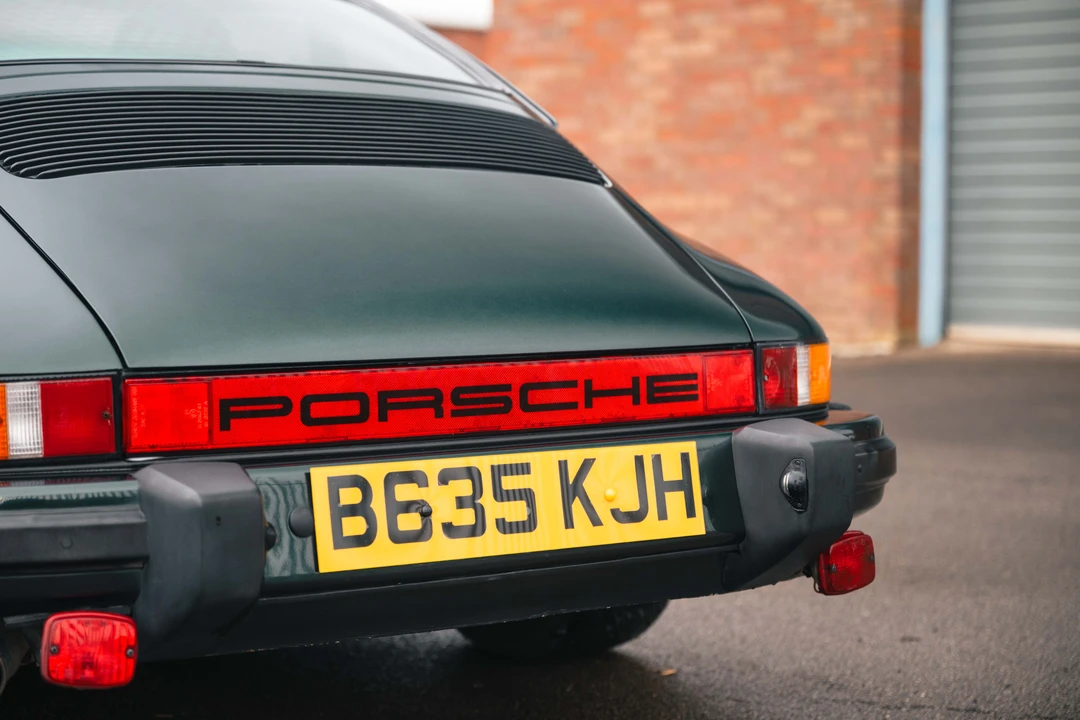 1985 Porsche 911 Carrera 3.2 - Image 30 of 31
