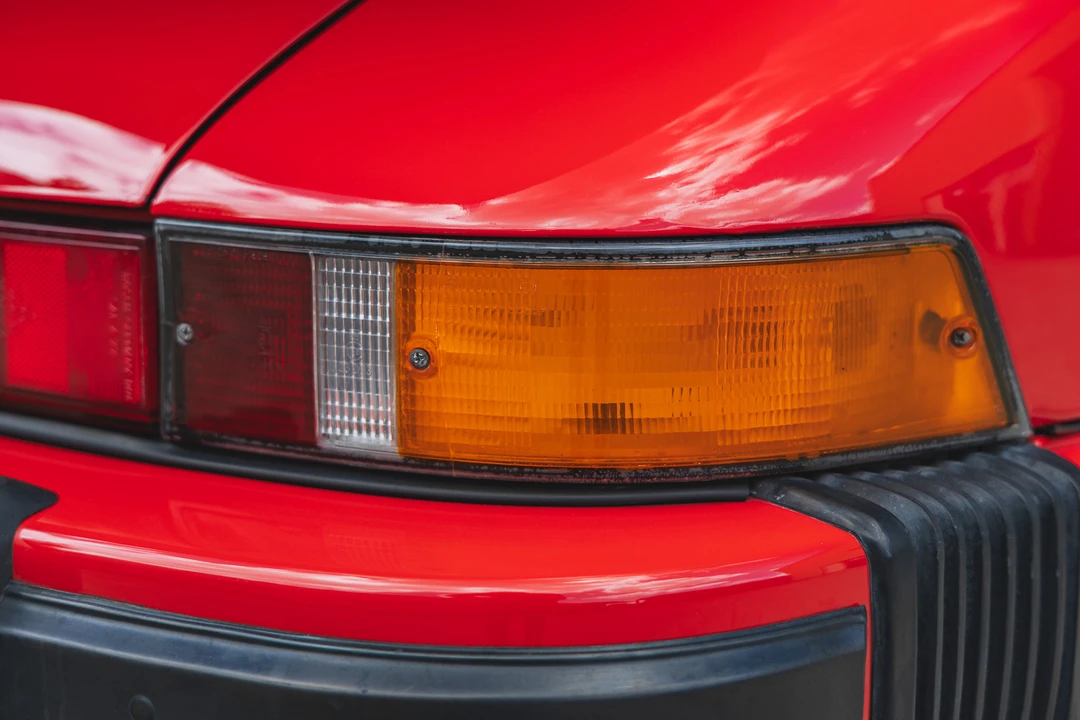 1985 Porsche 911 Carrera 3.2 - Image 22 of 31