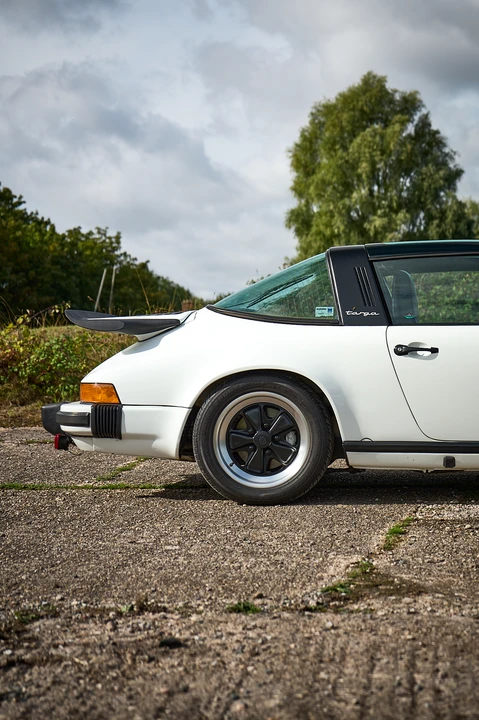 1985 Porsche 911 Carrera 3.2 - Image 25 of 31