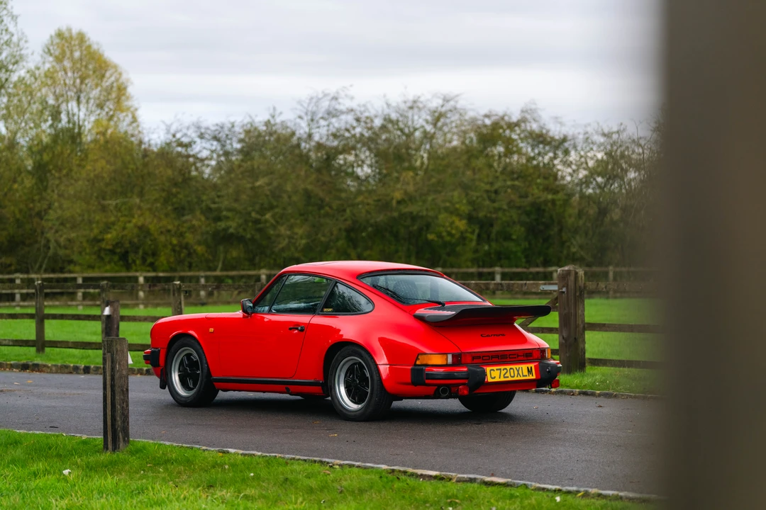 1985 Porsche 911 Carrera 3.2 - Image 13 of 31