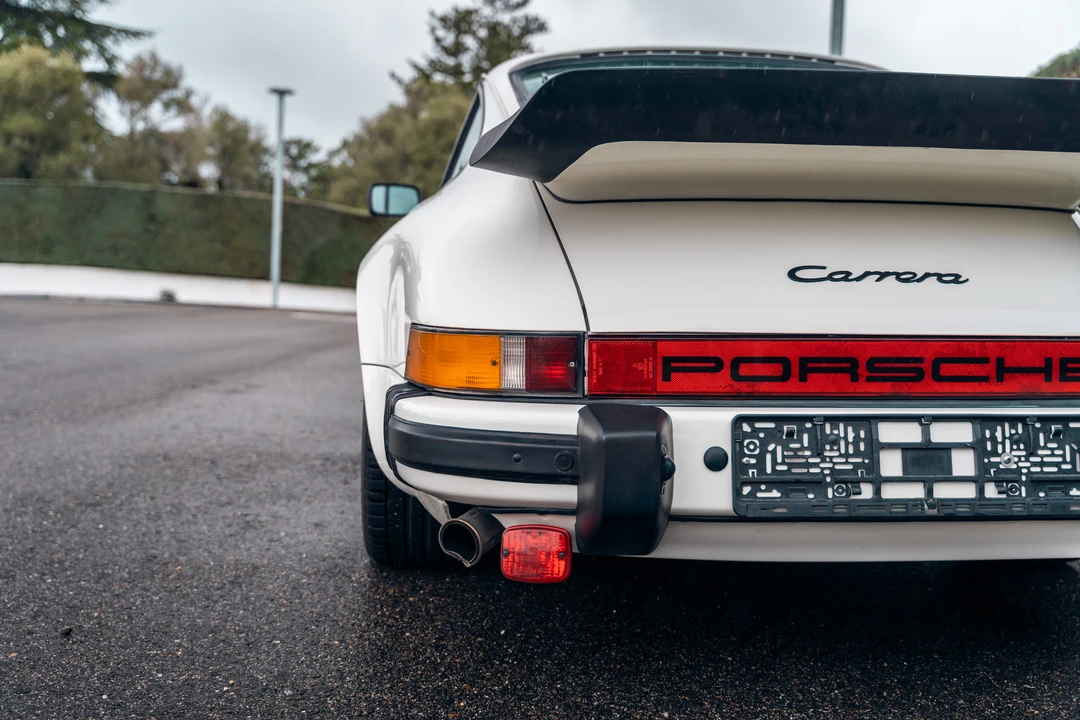 1985 Porsche 911 Carrera 3.2 - Image 26 of 31