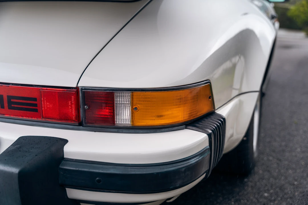 1985 Porsche 911 Carrera 3.2 - Image 28 of 31