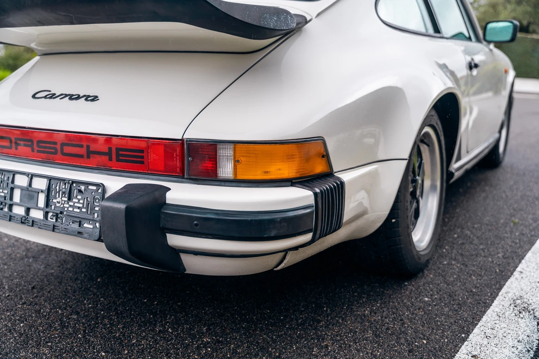 1985 Porsche 911 Carrera 3.2 - Image 29 of 31