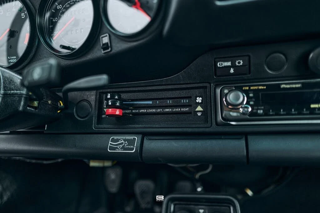 1985 Porsche 911 Carrera 3.2 - Image 29 of 31