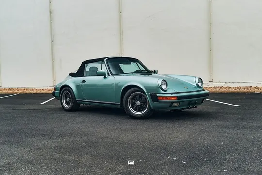 1985 Porsche 911 Carrera Cabriolet