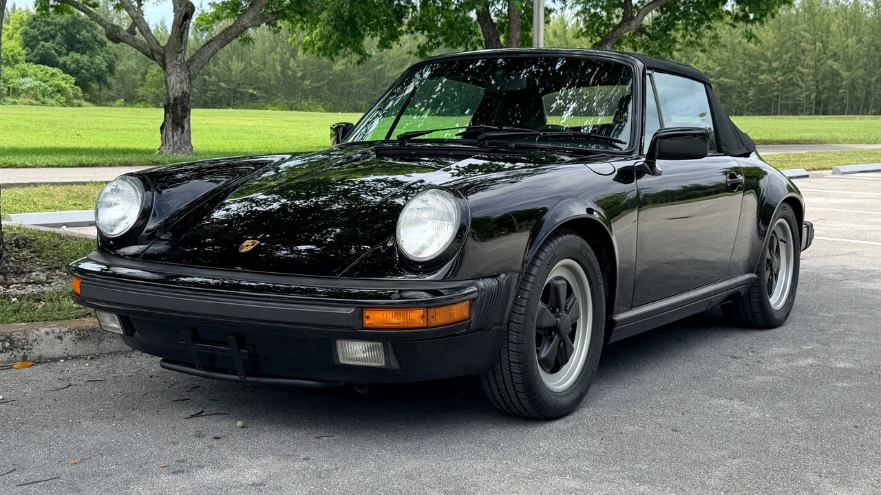 1985 Porsche 911 Carrera 3.2 - Image 2 of 31