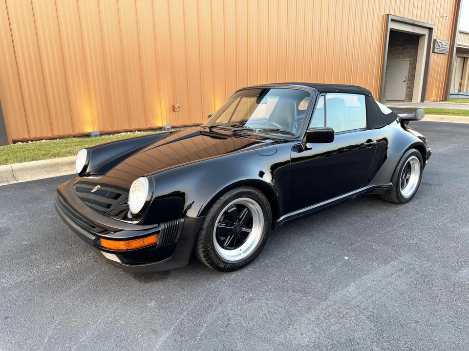 1985 Porsche 911 Carrera 3.2 - Image 23 of 31