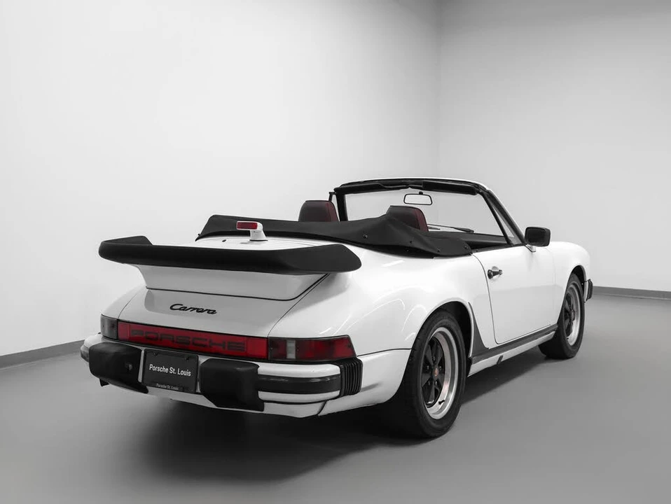 1985 Porsche 911 Carrera 3.2 - Image 14 of 31