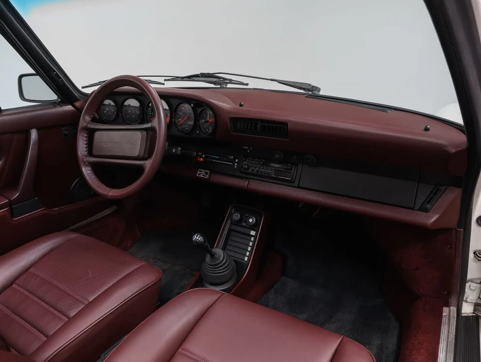 1985 Porsche 911 Carrera 3.2 - Image 26 of 31