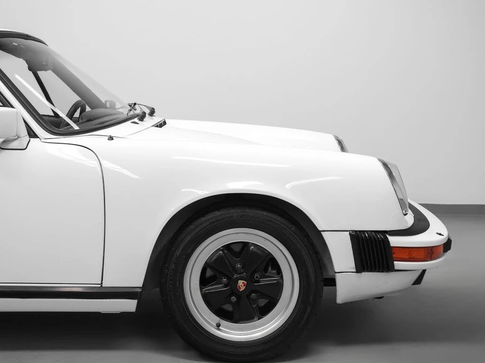 1985 Porsche 911 Carrera 3.2 - Image 16 of 31