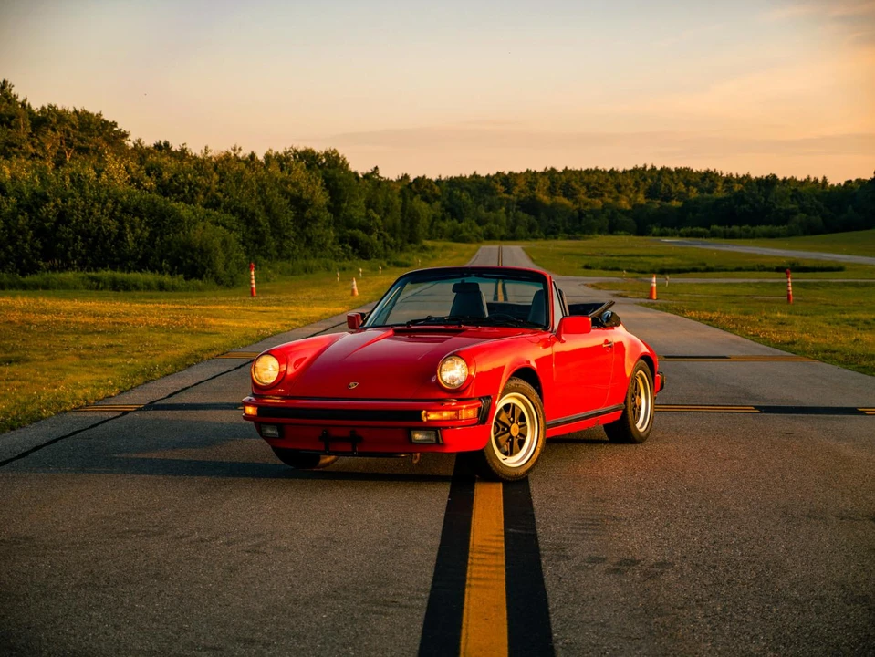 1985 Porsche 911 Carrera 3.2 - Image 4 of 31