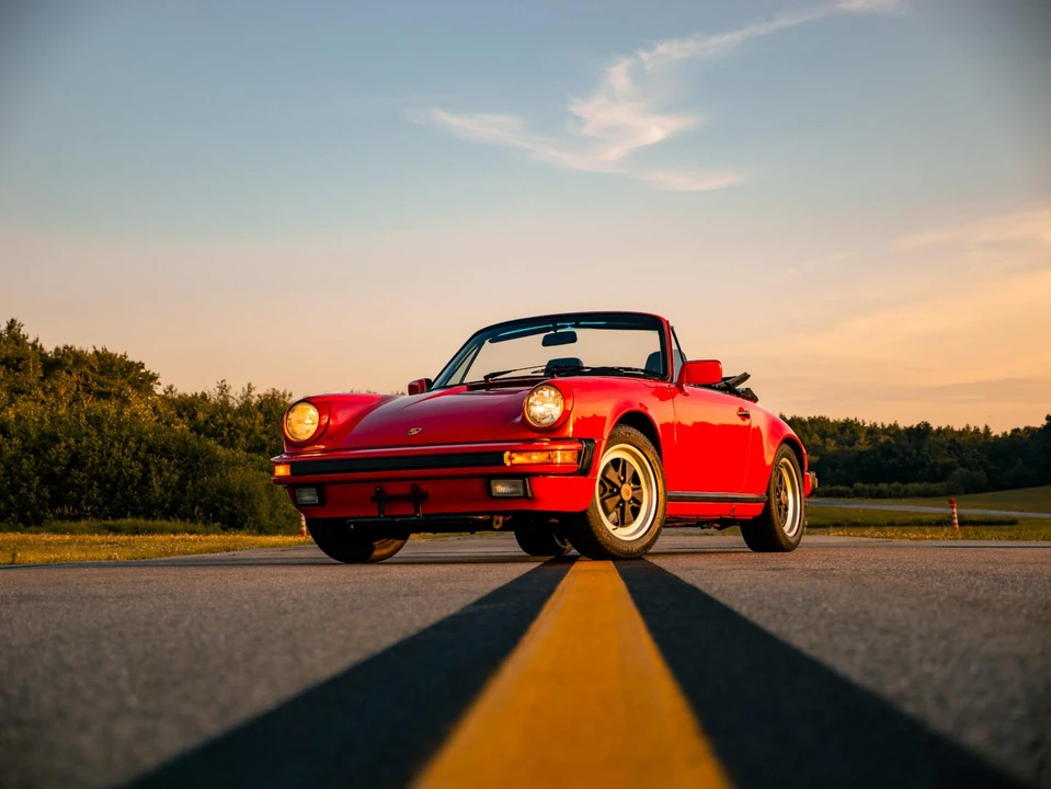 1985 Porsche 911 Carrera 3.2 - Image 6 of 31