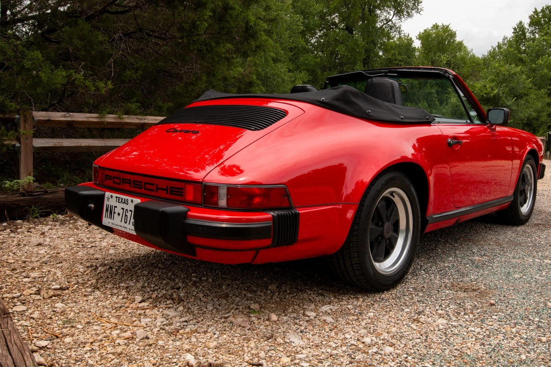 1985 Porsche 911 Carrera 3.2 - Image 7 of 31