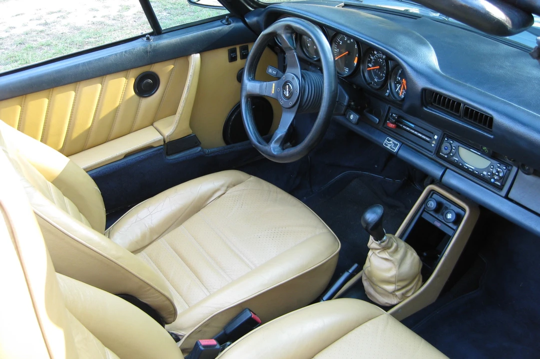1985 Porsche 911 Carrera 3.2 - Image 21 of 31