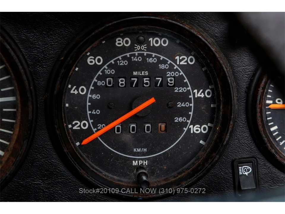 1985 Porsche 911 Carrera 3.2 - Image 24 of 31