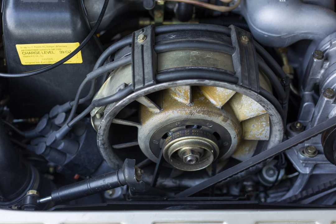 1985 Porsche 911 Carrera 3.2 - Image 28 of 31