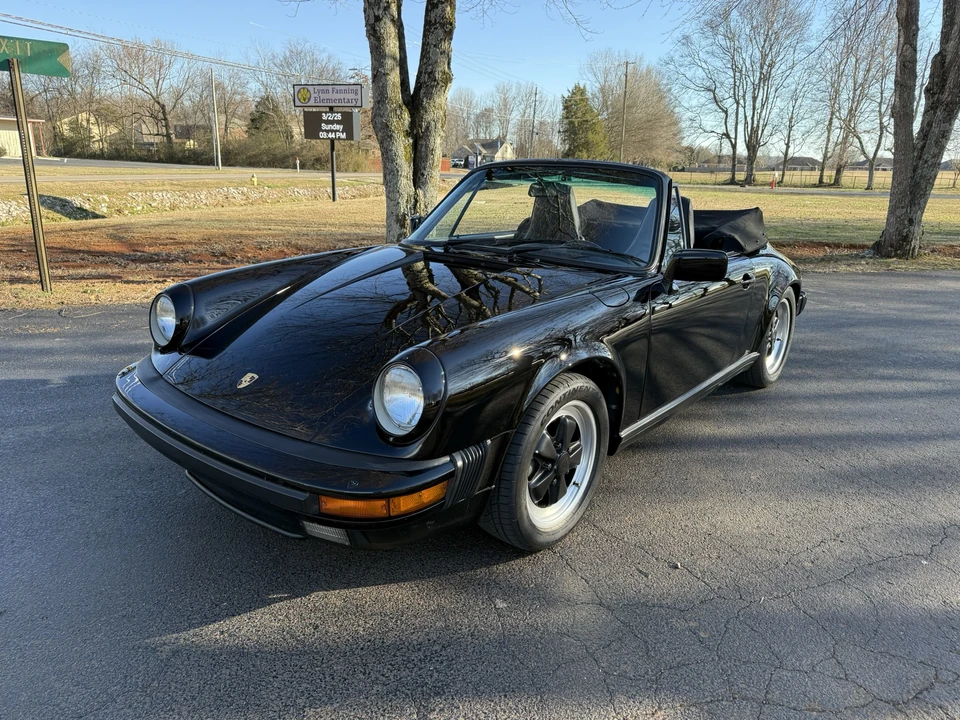 1985 Porsche 911 Carrera 3.2 - Image 2 of 31