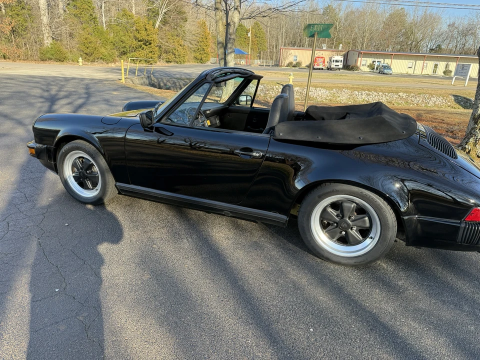 1985 Porsche 911 Carrera 3.2 - Image 21 of 31